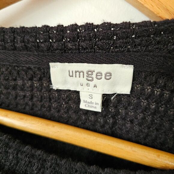 EUC UMGEE BLACK KNIT BOATNECK LOOSE FITTING SWEATER TOP LONGSLEEVES SIZE SMALL - Picture 13 of 16